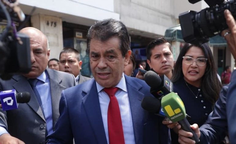 Tomás Gálvez sobre Delia Espinoza: «Tiene que venir un anuncio para que me vaya (…) Depende de JNJ» | POLÍTICA

 – El diario andino