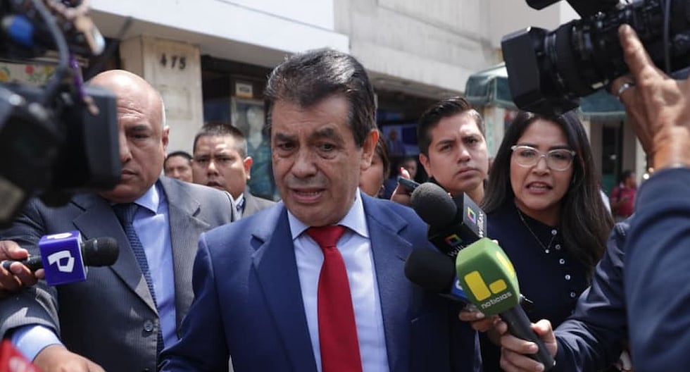 Tomás Gálvez sobre Delia Espinoza: «Tiene que venir un anuncio para que me vaya (…) Depende de JNJ» | POLÍTICA

 – El diario andino