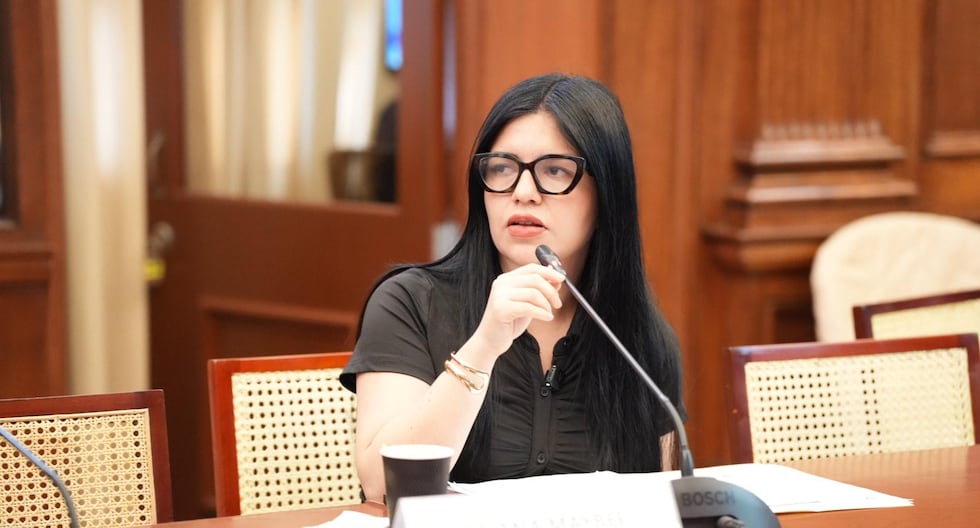 Parlamento: El comité de ética aprueba una investigación previa a Ariana Orué por presuntas irregularidades en su despacho | POLÍTICA

 – El diario andino