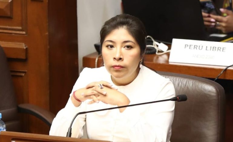 Betssy Chávez: Tribunal rechaza declararla detenida cruel y ordena continuar el juicio por golpe de Estado | POLÍTICA

 – El diario andino