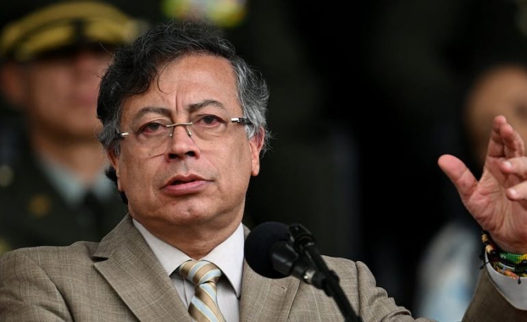 Colombia: Gustavo Petro defiende atentado en el que murieron siete menores y rechaza comparaciones con Gaza | Guaviare | FARC | Lo último | MUNDO

 – El diario andino