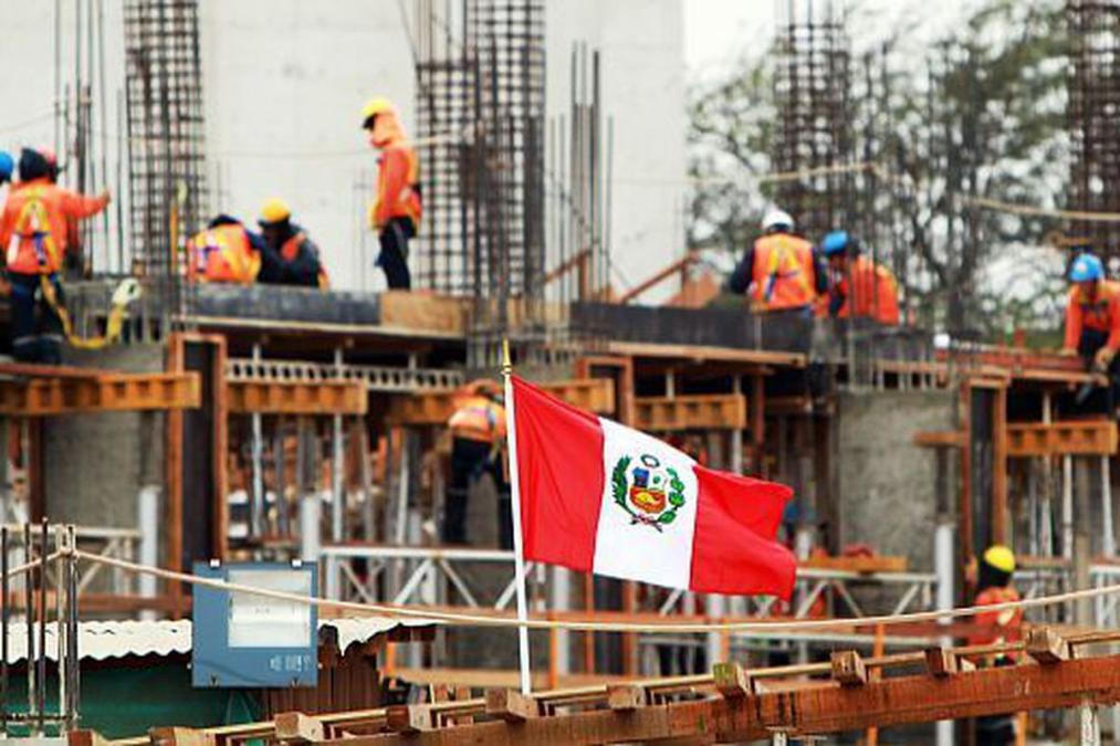 Los ejecutivos predicen un crecimiento moderado en 2026, pero optimistas respecto a años anteriores

 – El diario andino