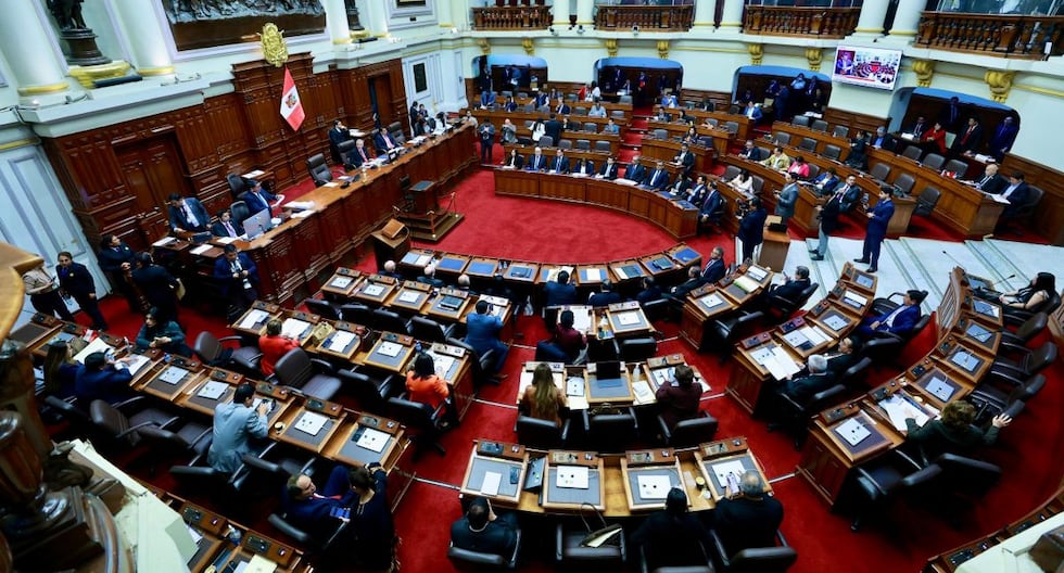 Congreso entregará tarjetas electrónicas por S/1900 y legisladores recibirán hasta S/46.900 en diciembre | POLÍTICA

 – El diario andino