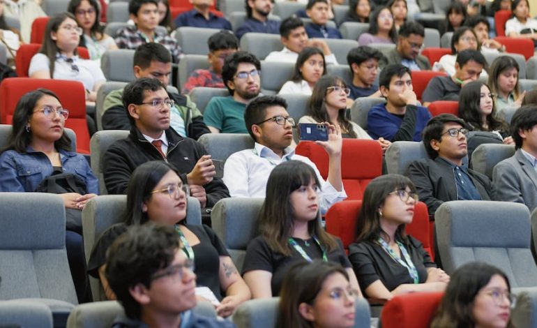 Autoridades transparentaron su gestión frente a universitarios de Arequipa | IDEA Internacional | Audiencia universitaria | PERÚ

 – El diario andino