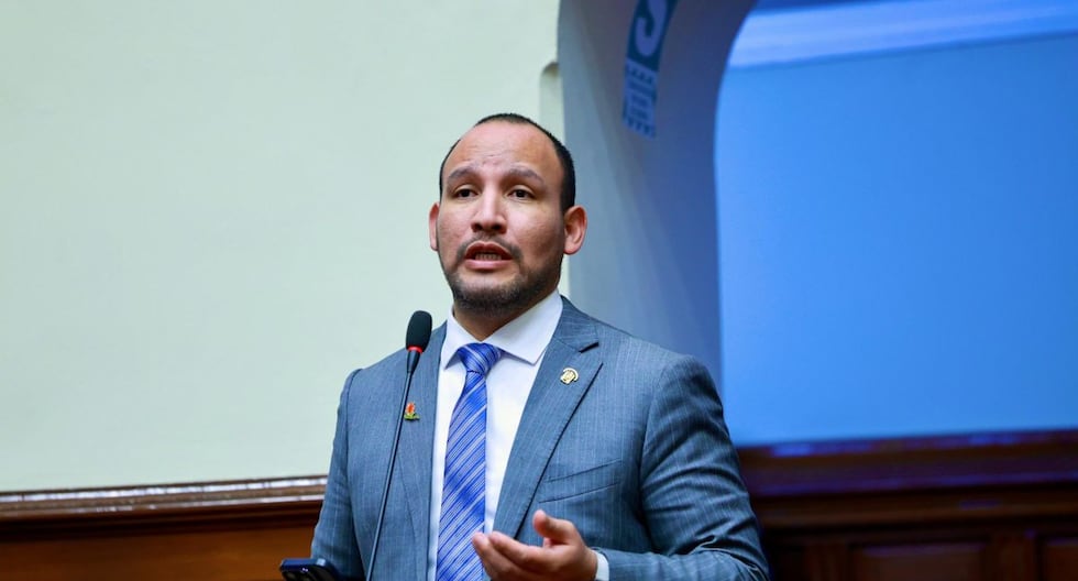 Congresista Alejandro Muñante pide a SAC priorizar informe final sobre Pedro Castillo y exministros por intento de golpe | POLÍTICA

 – El diario andino