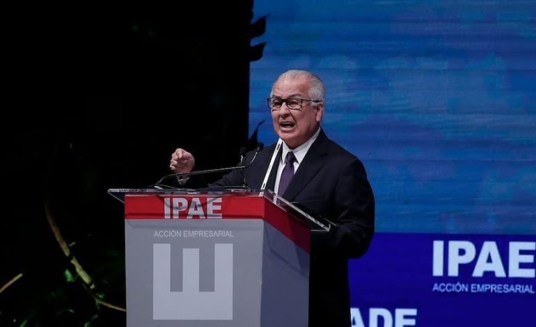 CAD 2025 | Alfonso López Chau propone «reinscribir a todos los informales» y abolir la «ley penal»: la clave de su presentación | tlcnota| | POLÍTICA

 – El diario andino