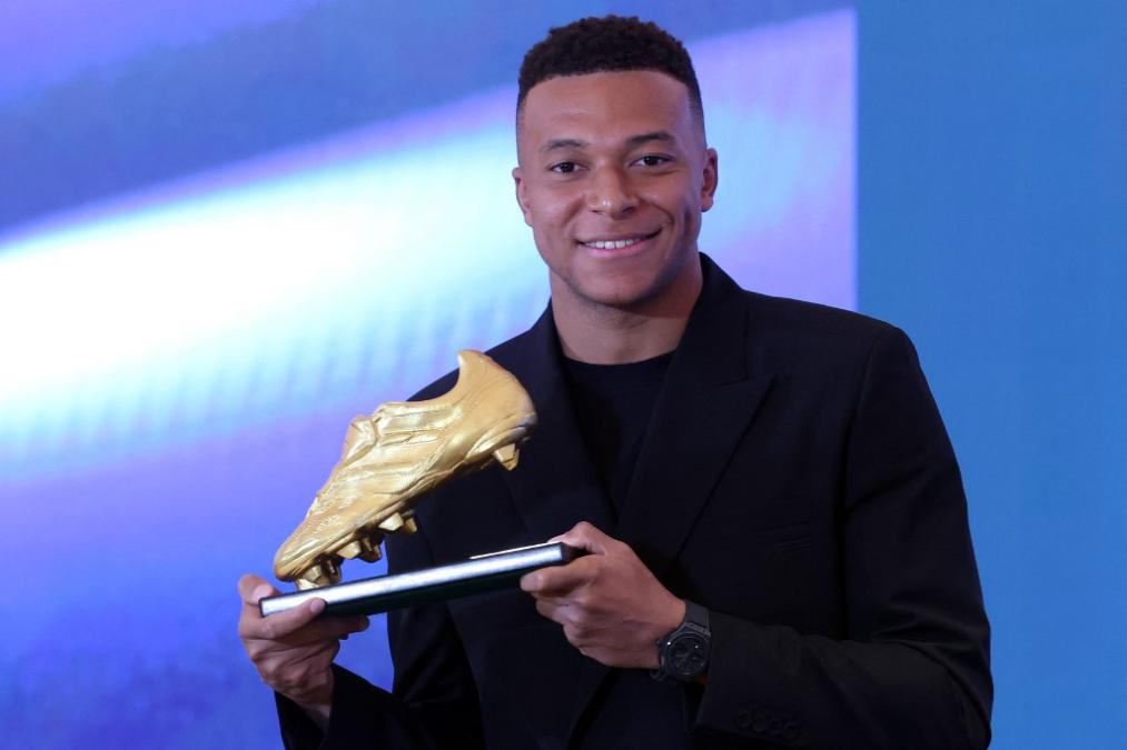 Kylian Mbappé ganó su PRIMERA BOTA DE ORO tras marcar 31 goles en 34 partidos

 – El diario andino