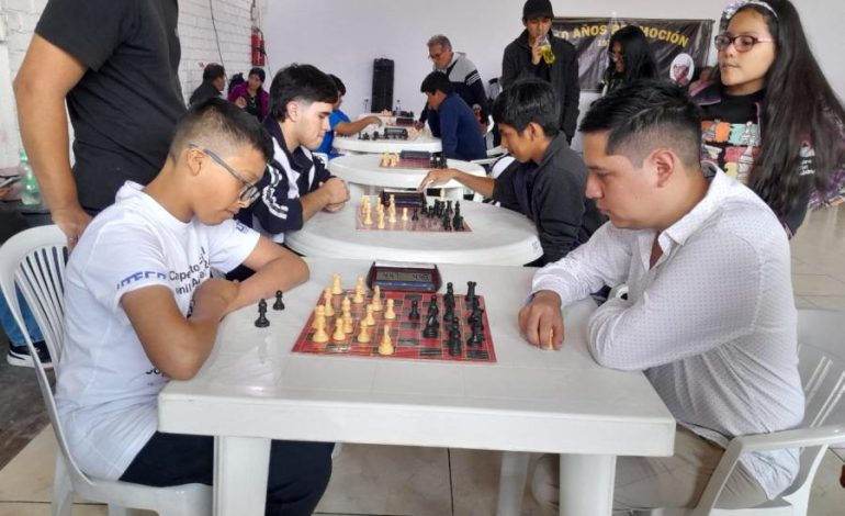 Más de 50 escolares brillaron en el Segundo Campeonato Intercolegial de Ajedrez 2025 en Chorrillos

 – El diario andino