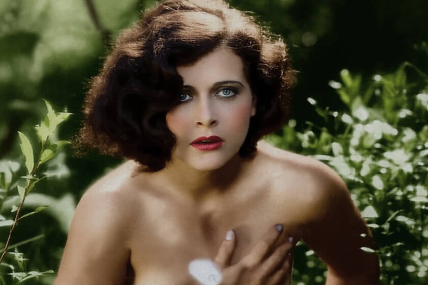 En 1932, Hedy Lamarr realizó el primer desnudo de la historia del cine. Y luego fue a inventar el WiFi.

 – El diario andino