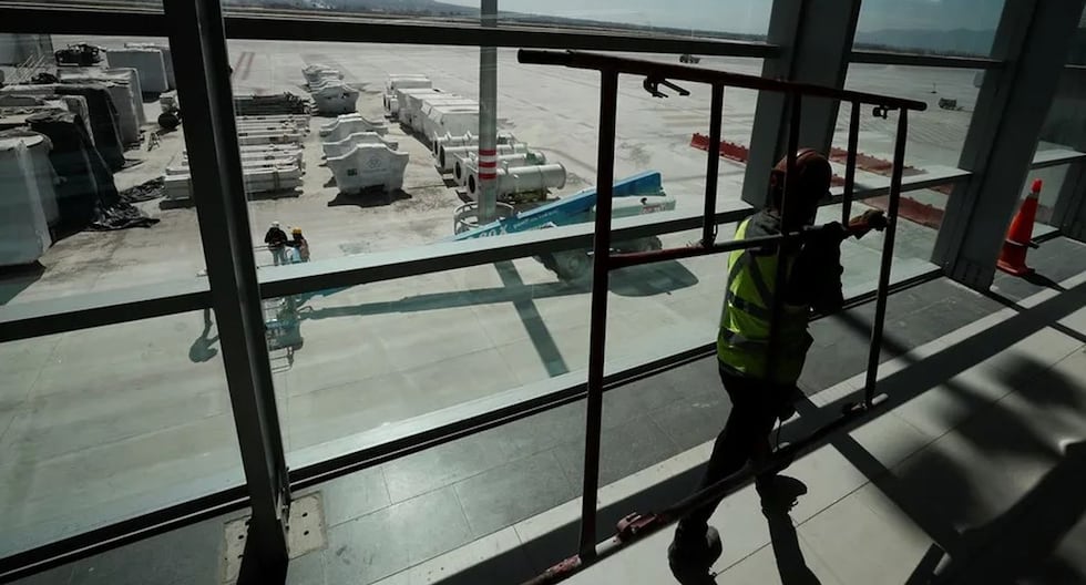 Aeropuerto de Ciudad de México investiga retención de vuelo a Cancún por parte de piloto | México más reciente | MUNDO

 – El diario andino