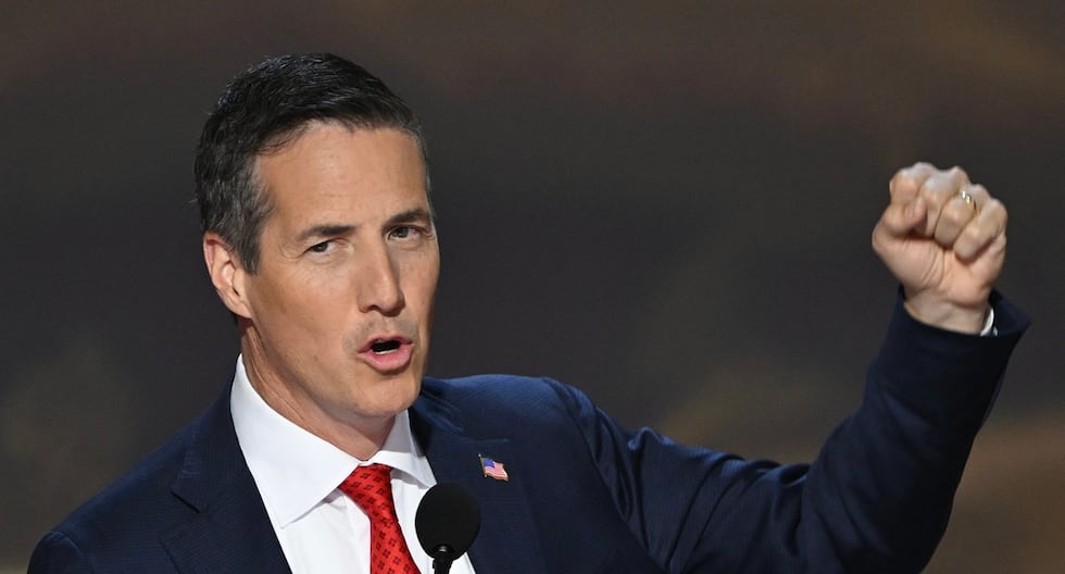 Bernie Moreno: Senador republicano nacido en Colombia propone prohibir la doble nacionalidad en Estados Unidos | Migrantes | Lo último | MUNDO

 – El diario andino