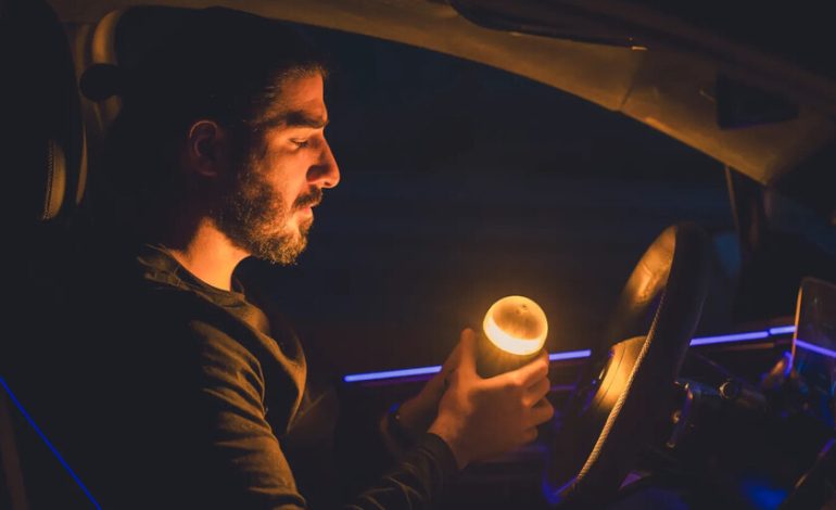 La baliza V16 que comercializa Carrefour baja aún más de precio. Está fabricado en España y viene con su propia aplicación.

 – El diario andino