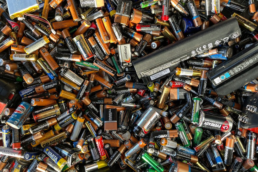 El gran problema de las baterías de iones de litio es su degradación con el tiempo. Un ajuste químico puede cambiarlo

 – El diario andino