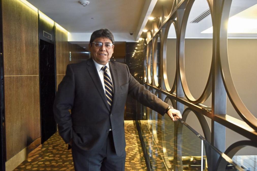 Elmer Cuba “Si cae Jerí no veo efectos económicos importantes”

 – El diario andino