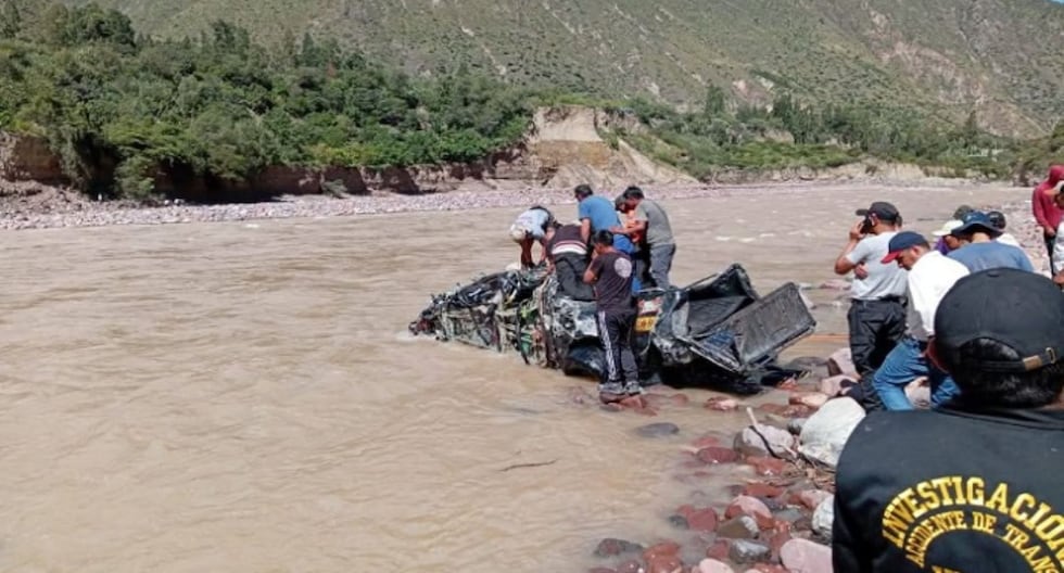 Junín: Padre e hijo mueren luego de que camión se perdiera y cayera al río Mantaro | último | PERÚ

 – El diario andino