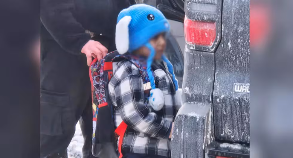 Juez federal ordena liberar a niño de 5 años y a su padre de centro de inmigración | último | MUNDO

 – El diario andino