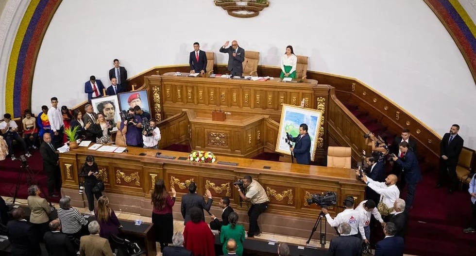 Venezuela: Parlamento inaugura legislatura en plena incertidumbre tras captura de Nicolás Maduro | MUNDO

 – El diario andino