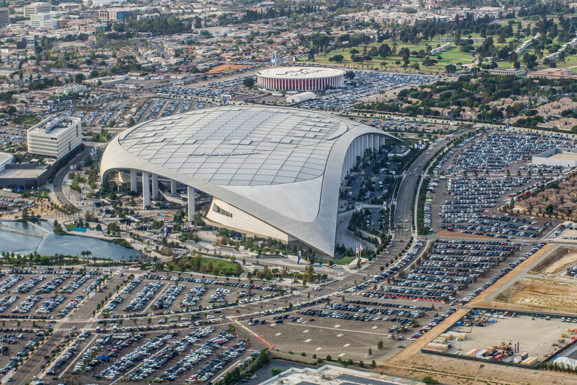 El fútbol se ha preguntado cómo podría ganar más dinero. Y ha encontrado la respuesta en los aficionados que acuden en coche al estadio

 – El diario andino