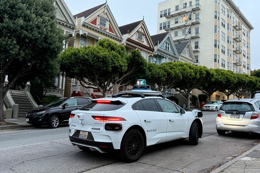 Los robotaxis no necesitaban conductor, pero Waymo ha acabado pagando a repartidores para que cerraran las puertas entreabiertas

 – El diario andino