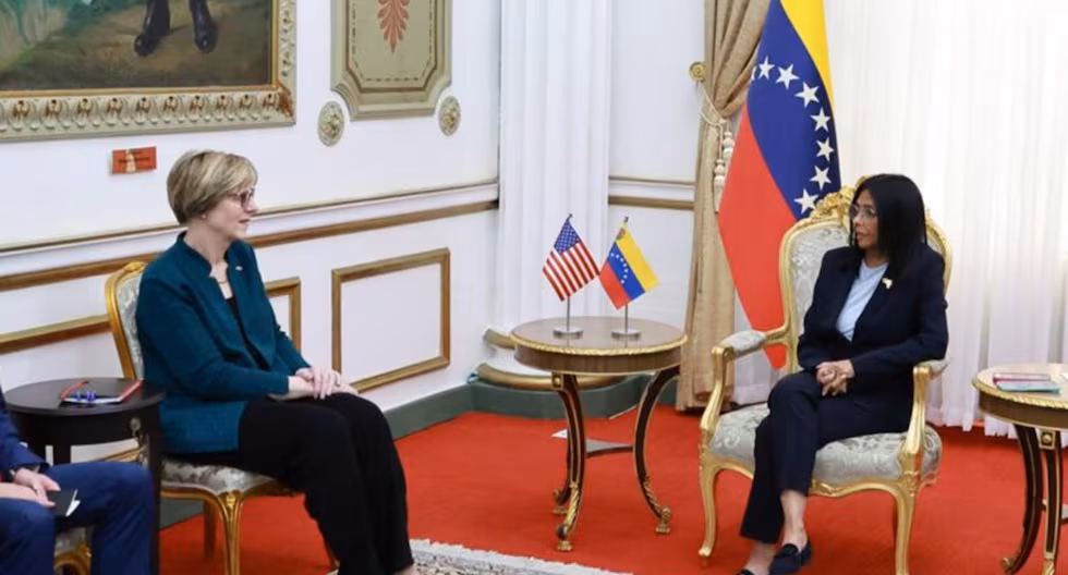Venezuela: Delcy Rodríguez y la diplomática estadounidense Laura Dogu abordan el plan de Donald Trump sobre Caracas | Nicolás Maduro | Lo último | MUNDO

 – El diario andino