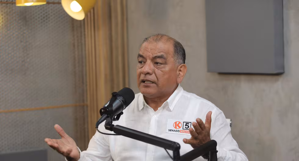 Candidato César Astudillo propone aumentar protección carcelaria con egresados ​​militares | Fuerza Popular | lo último | POLÍTICA

 – El diario andino