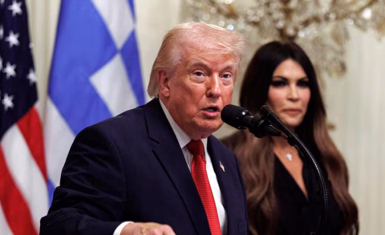 Donald Trump prohíbe a las empresas contratistas del gobierno estadounidense tener políticas de diversidad | Racismo | Sexismo | El último

 – El diario andino