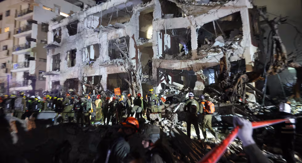 Irán dice que ha atacado bases militares en Israel y el Ministerio de Defensa en Tel Aviv Donald Trump Estados Unidos último

 – El diario andino