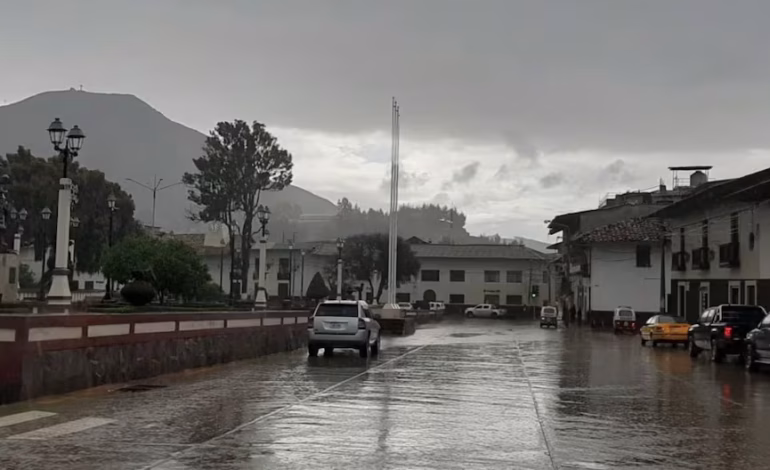 Senamhi advierte sobre lluvias moderadas y fuertes en la sierra central desde el 25 de marzo

 – El diario andino