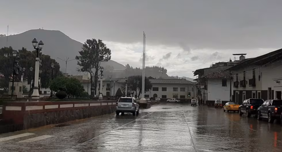 Senamhi advierte sobre lluvias moderadas y fuertes en la sierra central desde el 25 de marzo

 – El diario andino