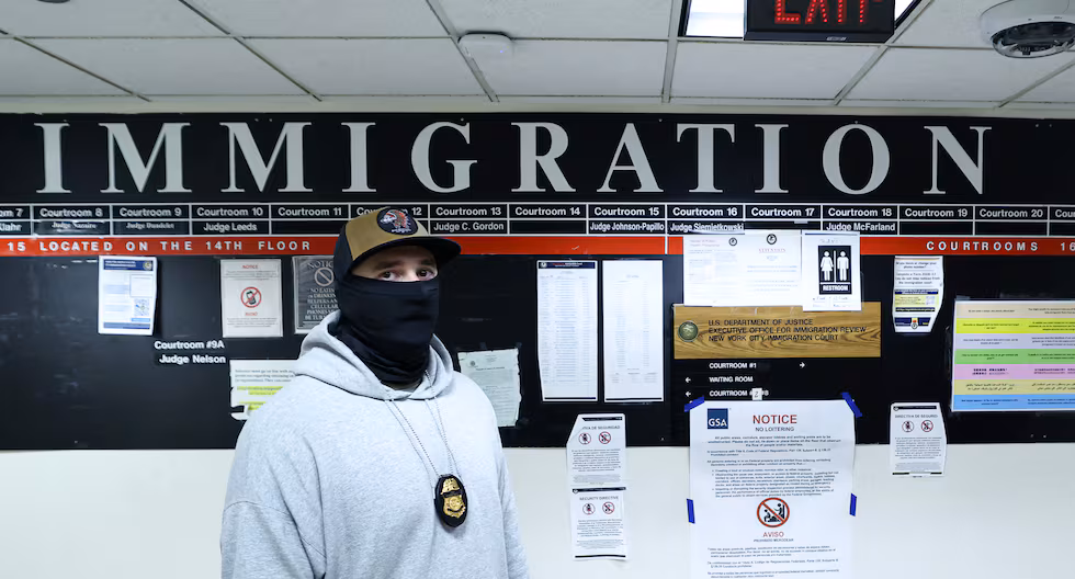 Donald Trump ordena el despliegue de agentes de ICE en los aeropuertos en medio del bloqueo presupuestario | Estados Unidos | Departamento de Seguridad Nacional | El último

 – El diario andino