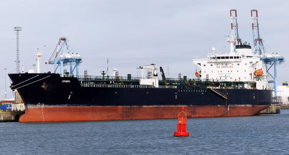 Estados Unidos autoriza la compra temporal de petróleo a Rusia para contener la subida de precios | Scott Besent | Donald Trump | El último

 – El diario andino