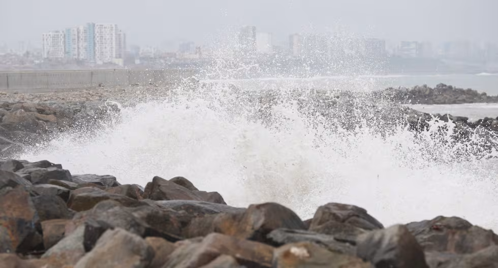 Advierten sobre oleaje anormal en la costa peruana con olas que podrían triplicar su altura | Dirección de Hidrografía y Navegación| el último

 – El diario andino