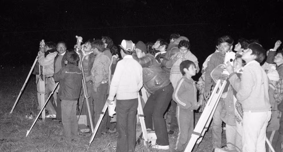 El cometa Halley | primera foto peruana | Paracas | ica | a los 40 años | registro histórico | nnsp

 – El diario andino