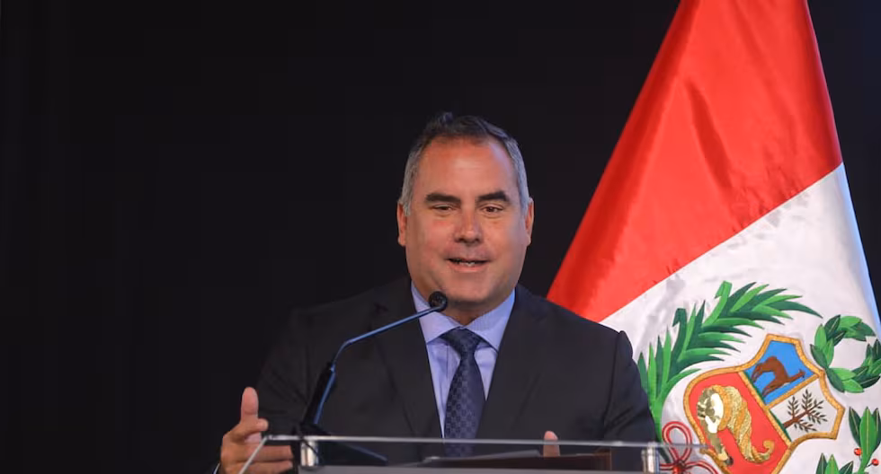 Rafael Belaunde: «Construiremos tres cárceles de máxima seguridad en la Cordillera de la Viuda» | debate presidencial

 – El diario andino