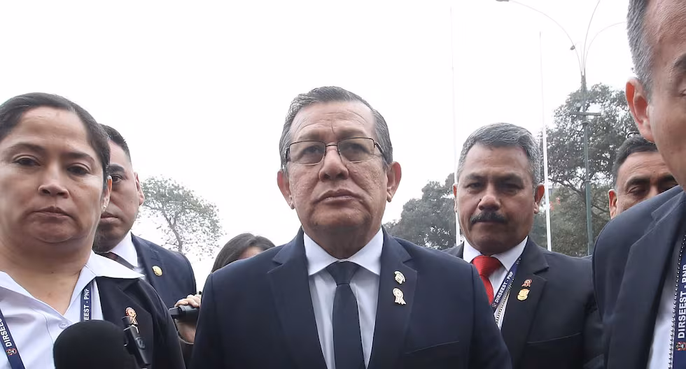 Eduardo Salhuana: la influencer Suheyn Cipriani se ofreció como voluntaria en el Comité de Mujeres y luego fue contratada como asistente | la última sesión

 – El diario andino