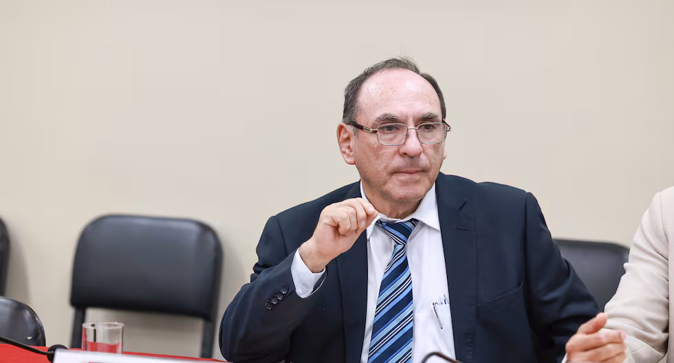 Ángel Alfaro | El Ministerio de la Mujer sobre la denuncia de violación contra el Ministro de Energía y Minas: Es procedente que se investiguen y esclarezcan las circunstancias del caso.

 – El diario andino