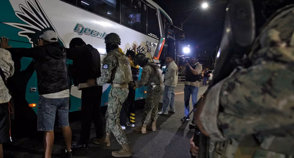 Ecuador: Prisión preventiva para dos militares por la muerte de un hombre en un operativo | Guayas | Bryan Ledesma Franco | Daniel Noboa | El último

 – El diario andino