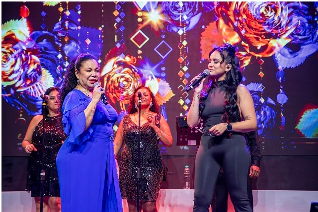 Eva Ayllón presentó “Bolero #3” ante un lleno total –

 – El diario andino