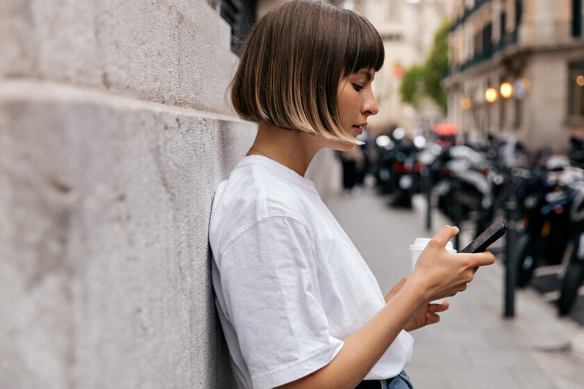 Hemos convertido WhatsApp en un «chupete emocional». Y la ciencia advierte que nos está volviendo más frágiles

 – El diario andino