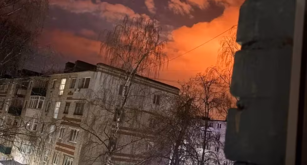 Drones ucranianos atacaron recientemente tres infraestructuras petroleras en Rusia

 – El diario andino