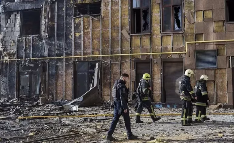 Rusia ataca varias regiones del centro de Ucrania con misiles y drones a plena luz del día | Vladímir Putin | Volodymyr Zelensky último

 – El diario andino