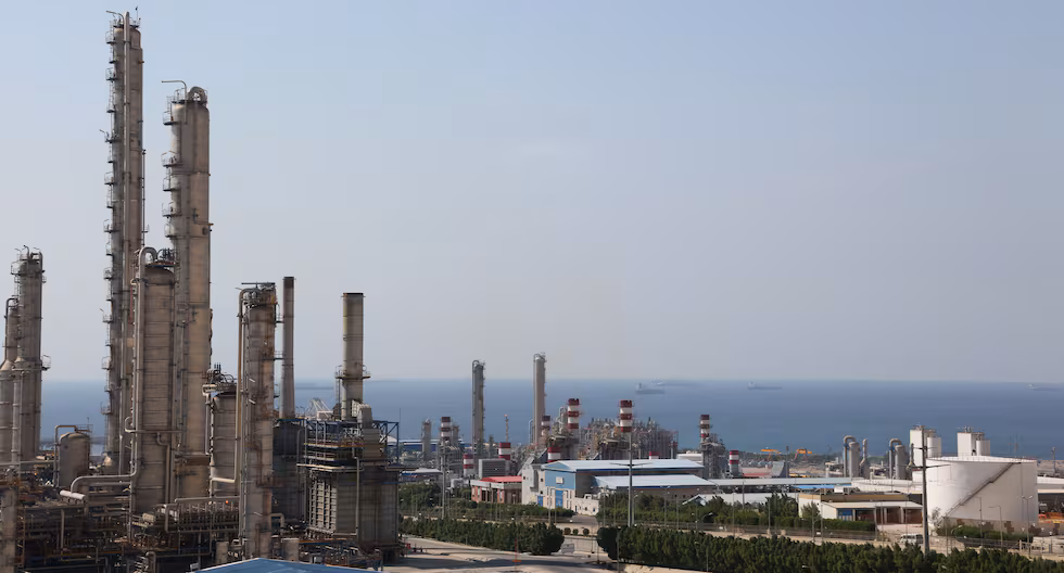 Irán confirma el bombardeo por parte de Israel y Estados Unidos de la planta petroquímica de South Pars, el mayor yacimiento de gas del mundo | donald triunfo

 – El diario andino